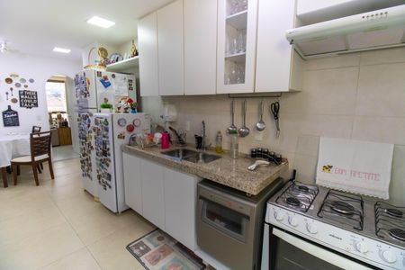 Apartamento à venda com 200m², 3 quartos e 1 vaga Apartamento à venda com 200m², 3 quartos e 1 vagaCozinha