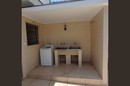 Casa à venda com 206m², 3 quartos e 2 vagas Casa à venda com 206m², 3 quartos e 2 vagasFoto 33