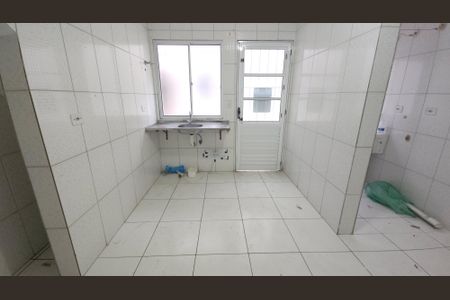 Sala/Cozinha de apartamento para alugar com 1 quarto, 32m² em Vila Ré, São Paulo