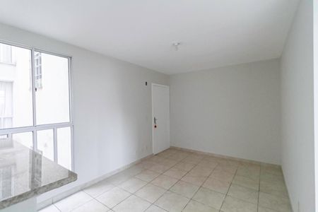 Sala de apartamento para alugar com 2 quartos, 50m² em Planalto, Belo Horizonte