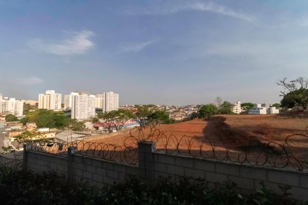 Quarto 1 - Vista de apartamento para alugar com 2 quartos, 50m² em Planalto, Belo Horizonte
