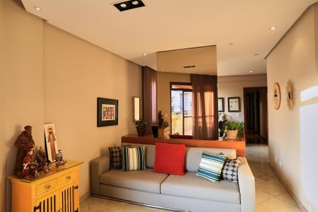 Sala de apartamento à venda com 3 quartos, 254m² em Cidade Nova, Belo Horizonte