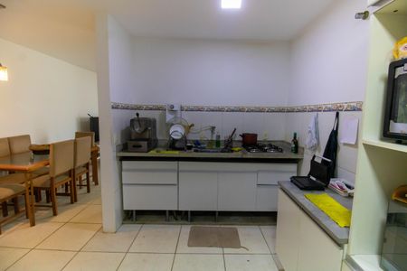Casa para alugar com 90m², 2 quartos e 1 vaga Casa para alugar com 90m², 2 quartos e 1 vagaCozinha
