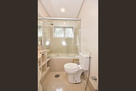 Casa à venda com 279m², 3 quartos e 4 vagasBanheiro Suíte 1