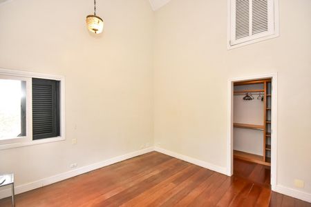 Casa à venda com 279m², 3 quartos e 4 vagasSuíte 3