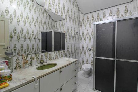 Casa à venda com 90m², 2 quartos e 2 vagas Casa à venda com 90m², 2 quartos e 2 vagasBanheiro