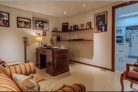 Apartamento para alugar com 4 quartos, 330m² em Santo Amaro, São Paulo
