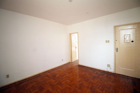 Sala de apartamento à venda com 1 quarto, 50m² em Olaria, Rio de Janeiro