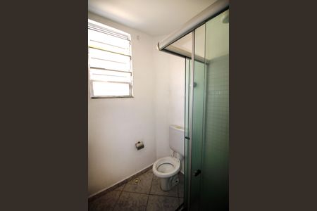 Banheiro de apartamento à venda com 1 quarto, 50m² em Olaria, Rio de Janeiro