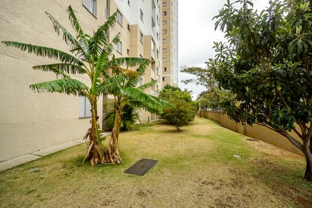 Apartamento à venda com 49m², 2 quartos e 1 vagaÁrea verde