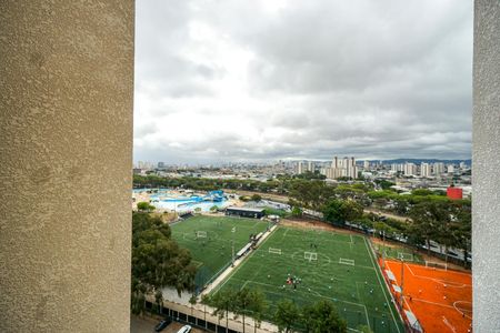 Apartamento à venda com 49m², 2 quartos e 1 vagaVista da varanda