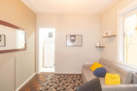 Sala de apartamento para alugar com 1 quarto, 45m² em São João, Porto Alegre