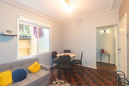 Sala de apartamento para alugar com 1 quarto, 45m² em São João, Porto Alegre