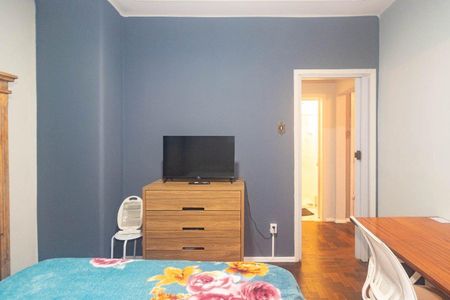 Quarto  de apartamento para alugar com 1 quarto, 45m² em São João, Porto Alegre