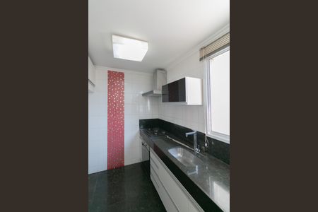 Apartamento à venda com 85m², 3 quartos e 2 vagasCozinha