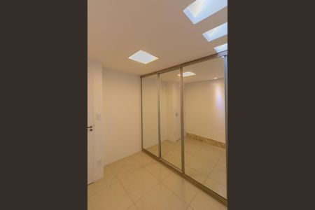 Apartamento à venda com 85m², 3 quartos e 2 vagasQuarto 2
