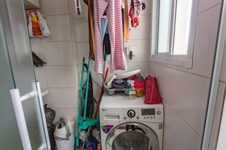 Apartamento à venda com 53m², 2 quartos e 1 vaga Apartamento à venda com 53m², 2 quartos e 1 vagaÁrea de serviço