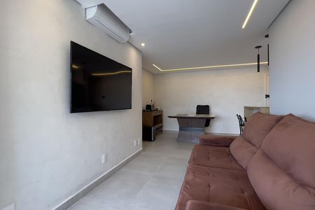 Sala de apartamento à venda com 2 quartos, 68m² em Jardim Flor da Montanha, Guarulhos