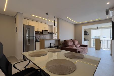 Sala de apartamento à venda com 2 quartos, 68m² em Jardim Flor da Montanha, Guarulhos