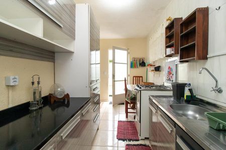Sala/Cozinha de casa para alugar com 1 quarto, 45m² em Cajuru, Curitiba