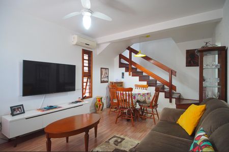 Sala de casa à venda com 3 quartos, 93m² em Ouro Branco, Novo Hamburgo