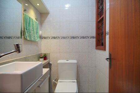 Casa à venda com 93m², 3 quartos e 1 vagaLavabo