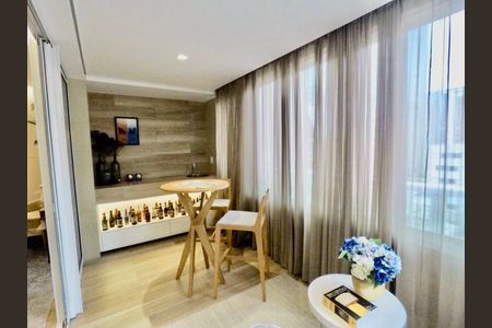 Sala de apartamento à venda com 2 quartos, 105m² em Funcionários, Belo Horizonte