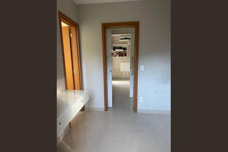 Apartamento à venda com 96m², 3 quartos e 2 vagasCorredor