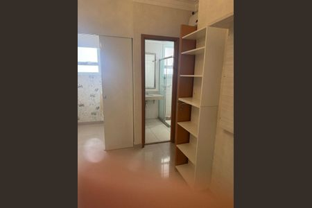 Apartamento à venda com 96m², 3 quartos e 2 vagasQuarto
