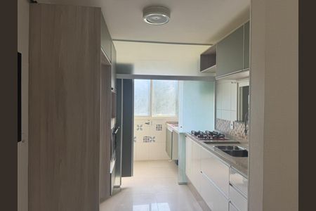 Apartamento à venda com 96m², 3 quartos e 2 vagasCozinha