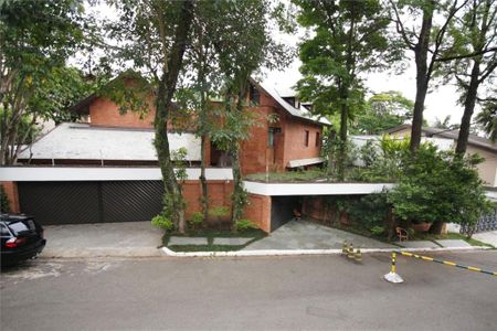 Casa à venda com 850m², 5 quartos e 6 vagas