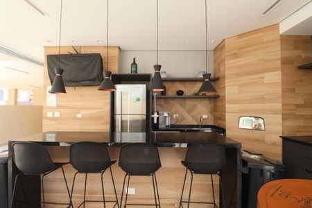 Apartamento para alugar com 120m², 3 quartos e 2 vagasÁrea comum - Churrasqueira