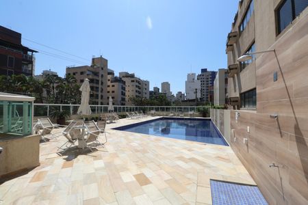 Apartamento para alugar com 120m², 3 quartos e 2 vagasÁrea comum - Piscina