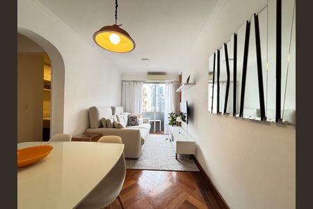 Sala de apartamento para alugar com 1 quarto, 50m² em Itaim Bibi, São Paulo