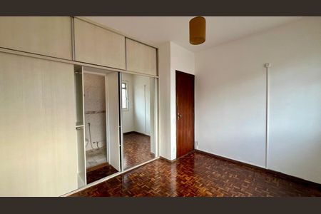 Apartamento à venda com 116m², 3 quartos e 2 vagas Apartamento à venda com 116m², 3 quartos e 2 vagasQuarto 3