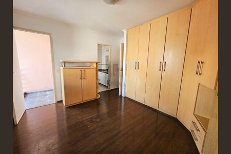 Casa à venda com 4 quartos, 239m² em Rio Pequeno, São Paulo