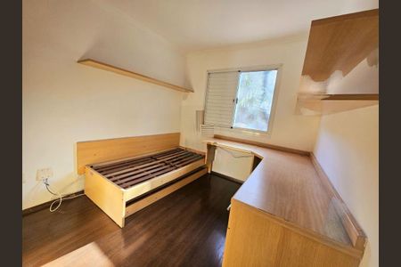 Casa à venda com 4 quartos, 239m² em Rio Pequeno, São Paulo