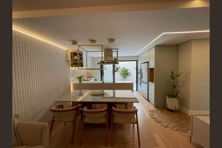 Sala de casa de condomínio para alugar com 3 quartos, 146m² em Parque Rincao, Cotia