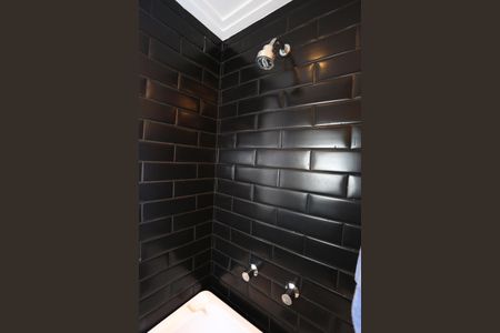 Apartamento à venda com 64m², 2 quartos e 1 vaga Apartamento à venda com 64m², 2 quartos e 1 vagaBanheiro da Suíte