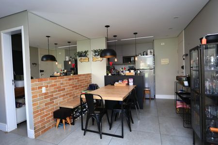 Apartamento à venda com 64m², 2 quartos e 1 vaga Apartamento à venda com 64m², 2 quartos e 1 vagaSala