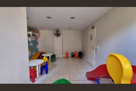 Apartamento à venda com 64m², 2 quartos e 1 vaga Apartamento à venda com 64m², 2 quartos e 1 vagaÁrea comum - Brinquedoteca