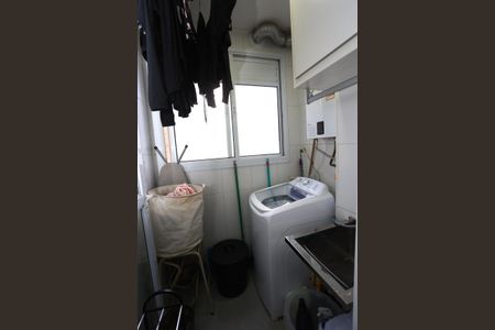 Apartamento à venda com 64m², 2 quartos e 1 vaga Apartamento à venda com 64m², 2 quartos e 1 vagaÁrea de Serviço