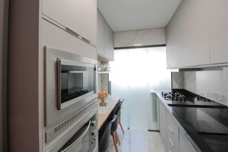 Apartamento à venda com 86m², 2 quartos e 2 vagasCozinha