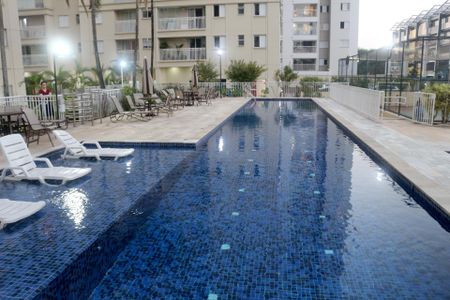 Apartamento à venda com 63m², 2 quartos e 1 vagaÁrea comum - Piscina