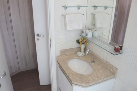 Apartamento à venda com 63m², 2 quartos e 1 vagaBanheiro da Suíte 1