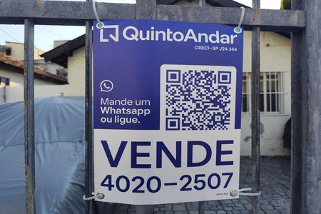 Casa à venda com 300m², 2 quartos e 4 vagasPlaca