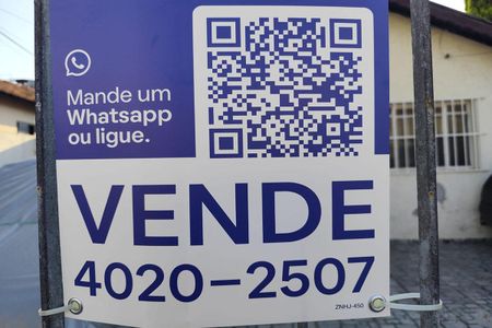 Casa à venda com 300m², 2 quartos e 4 vagasPlaca