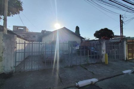 Casa à venda com 300m², 2 quartos e 4 vagasFachada