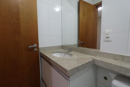 Apartamento para alugar com 50m², 1 quarto e 1 vaga Apartamento para alugar com 50m², 1 quarto e 1 vagaBanheiro da Suíte