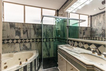 Apartamento à venda com 273m², 4 quartos e 1 vagaSuíte 1